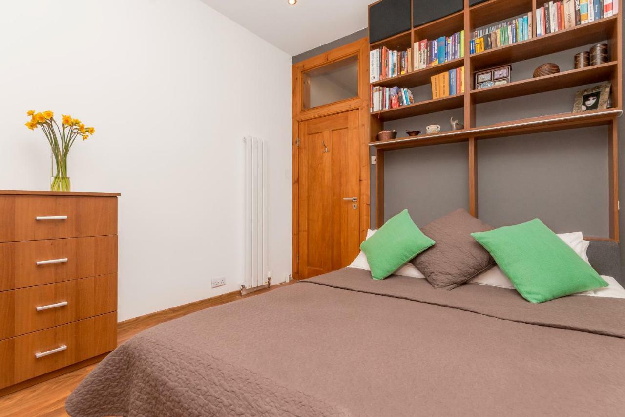 אדינבורו Beautiful Holyrood Park Apartment מראה חיצוני תמונה